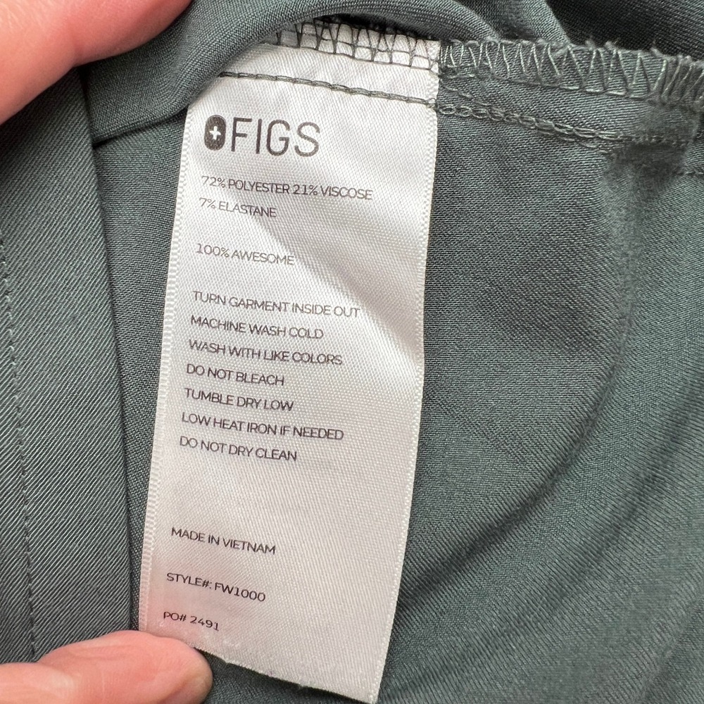 Figs Women's Scrub Set in Dark Green - Picture 7 of 16